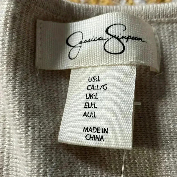 Jessica Simpson soft scoop neck cropped ribbed sweater large NWT - Picture 3 of 5